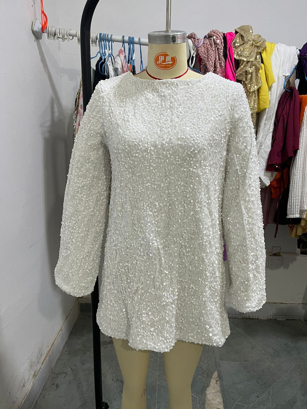 Women's Round Neck Long Sleeve Loose Sequins Short Spandex Dress - ANIBEY