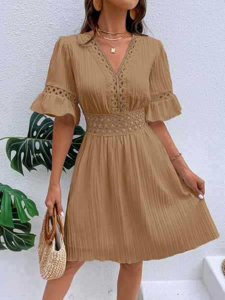 Patchwork Lace Fashion V-neck Tight Waist Solid Color Dress - ANIBEY